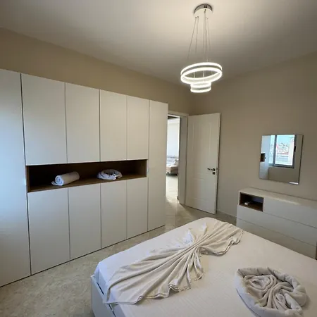 Luxury Penthouse * Sarande