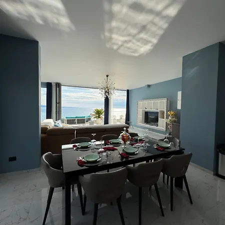 Luxury Penthouse *