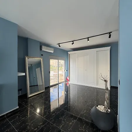 Luxury Penthouse * Sarande